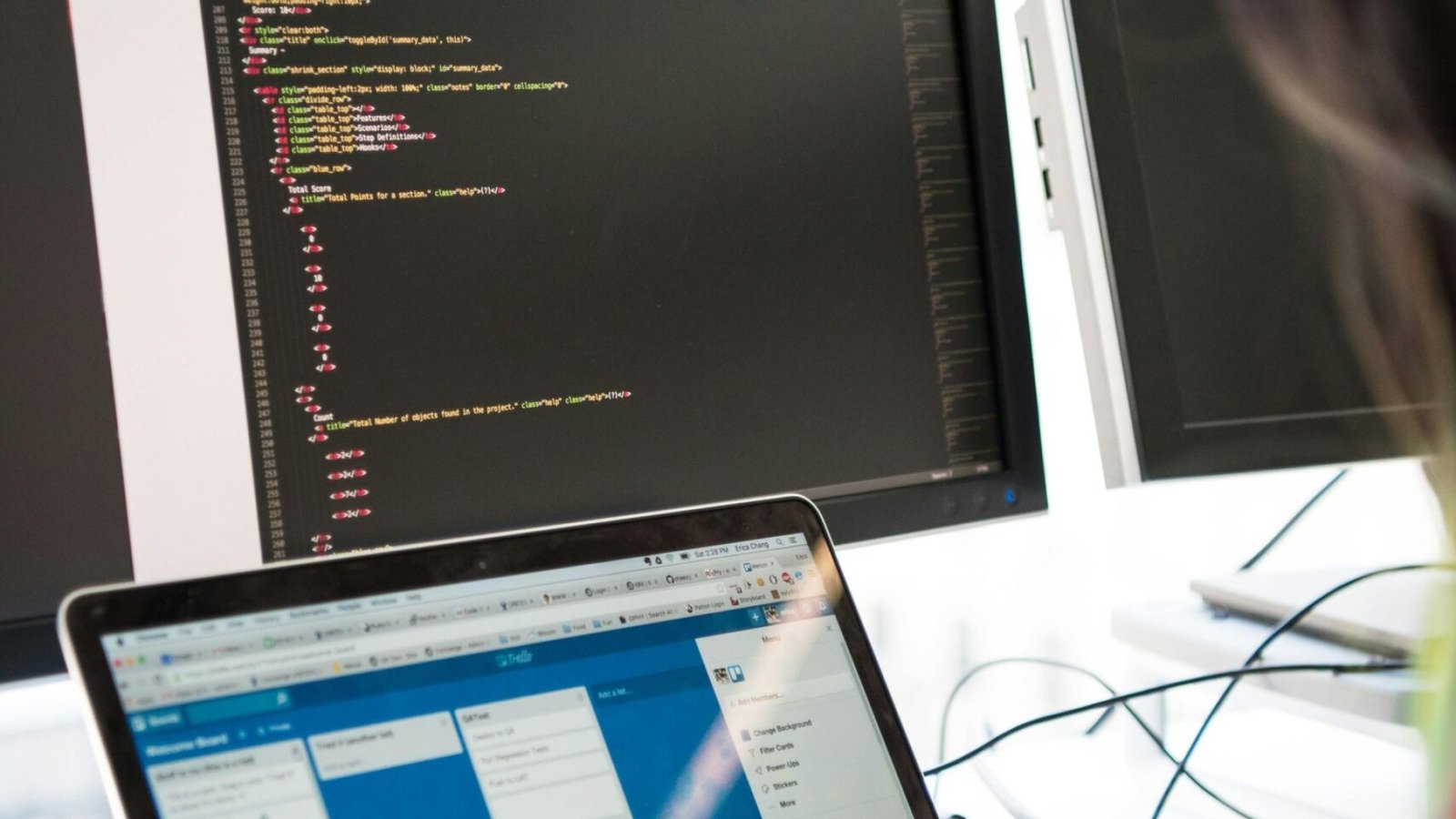 pexels-divinetechygirl-1181673